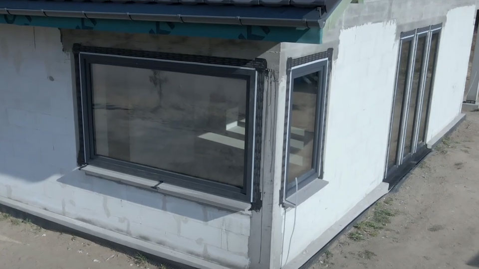 Prawidłowo zamontowane okna i drzwi balkonowe w domu jednorodzinnym - Windmar Okna Pomorza