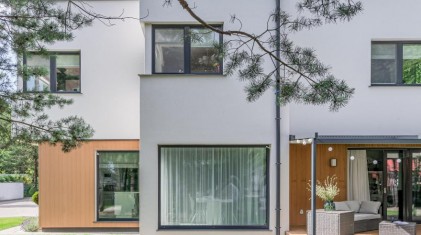 Jak dobrać i rozmieścić okna oraz drzwi tarasowe, by zmniejszyć zużycie energii w domu